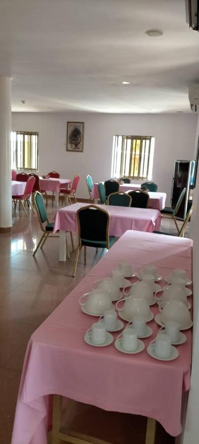 Hôtel Marbella Lomé Buitenkant foto
