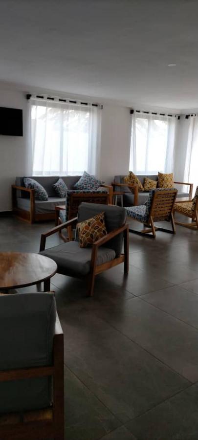 Hôtel Marbella Lomé Buitenkant foto