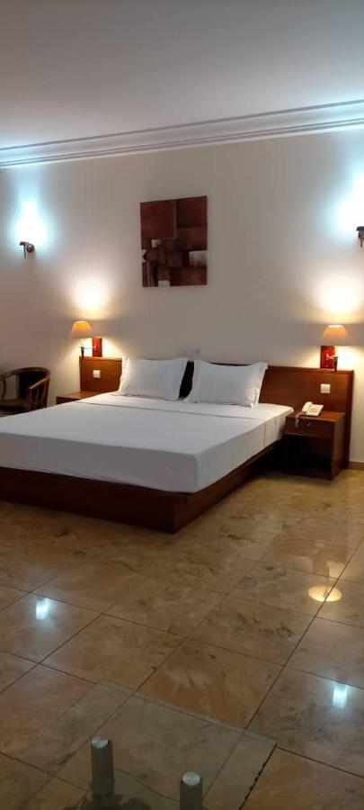Hôtel Marbella Lomé Buitenkant foto