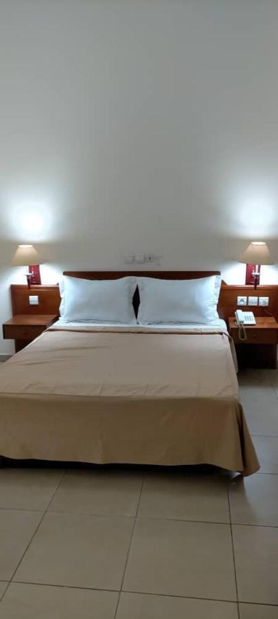 Hôtel Marbella Lomé Buitenkant foto