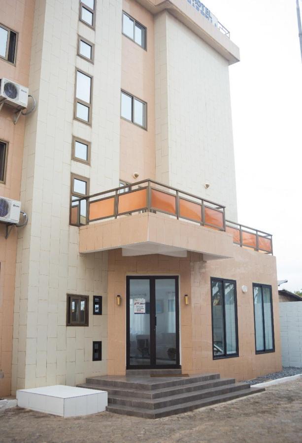 Hôtel Marbella Lomé Buitenkant foto